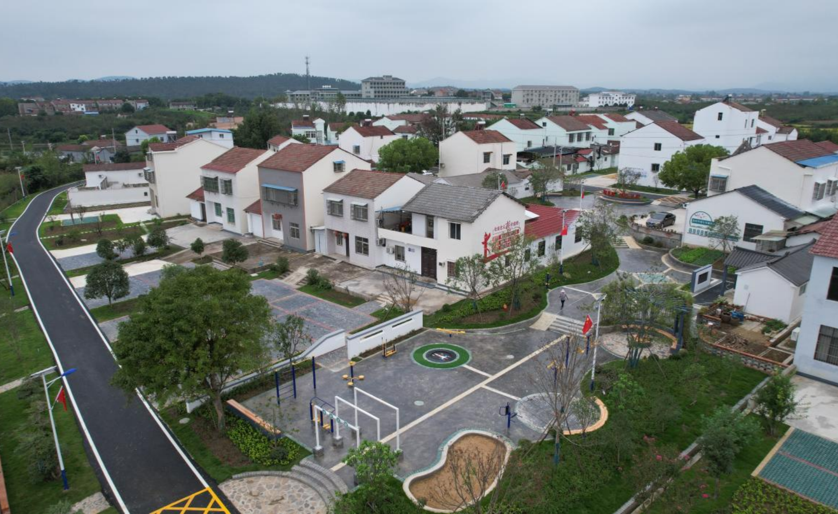 六成外出從業(yè)人員回鄉(xiāng)，四嶺村 “美麗經(jīng)濟(jì)”變現(xiàn)實(shí)